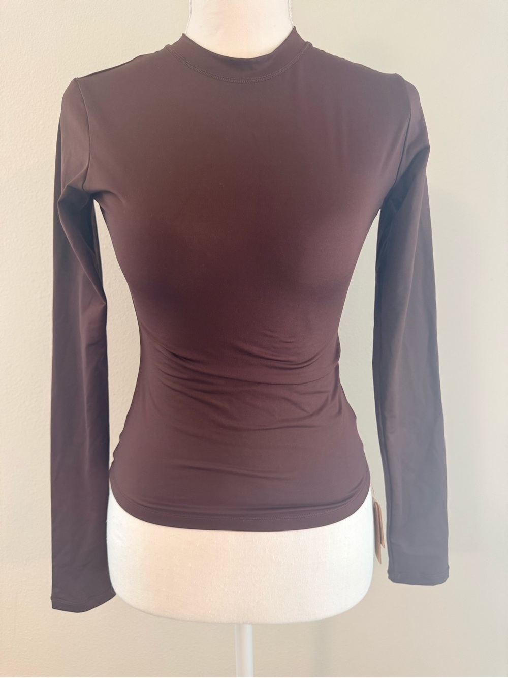 SKIMS Long Sleeve Crewneck Top - Chocolate Brown